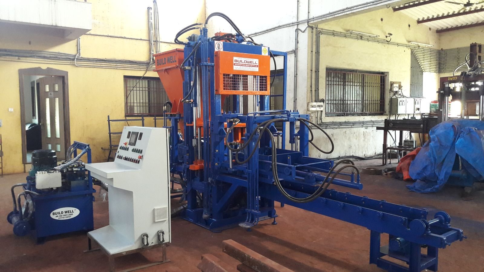 BW-119/A (3-in-1) — Automatic · 3-in-1 · 6-Brick Mould